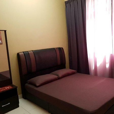 Lindanazri Homestay Mitc Melaka Exterior photo