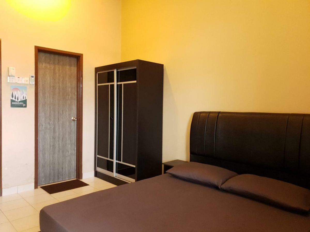 Lindanazri Homestay Mitc Melaka Exterior photo